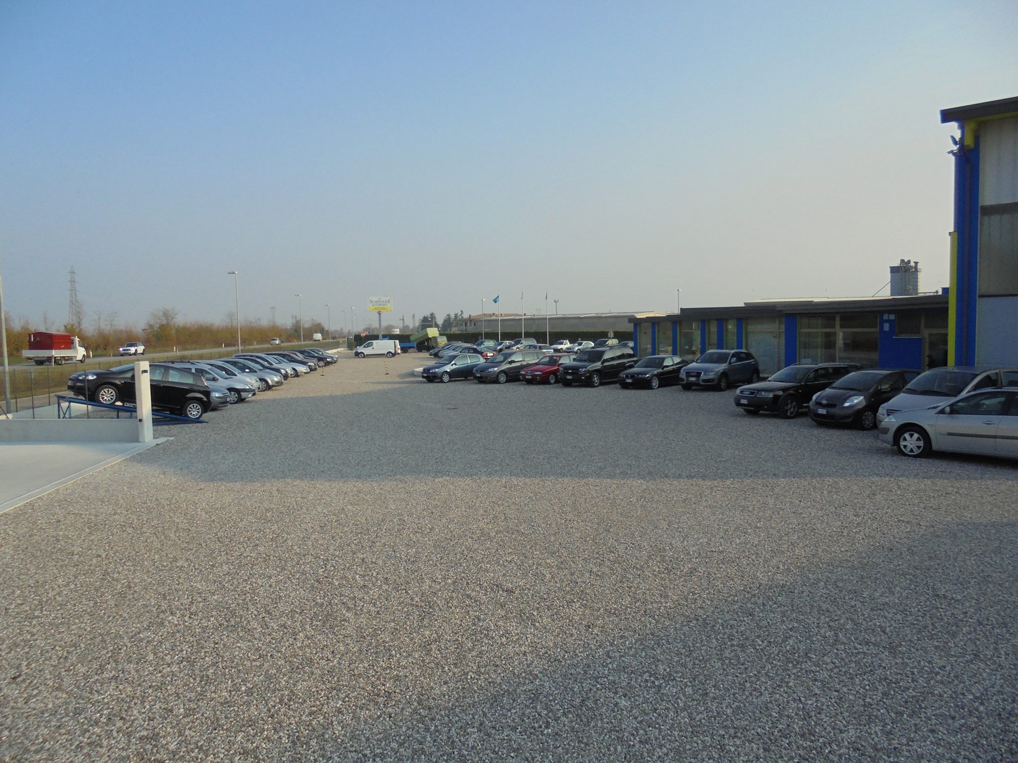 Officina F.lli Scarpolini a Talmassons (Udine): area carrozzeria e meccanica